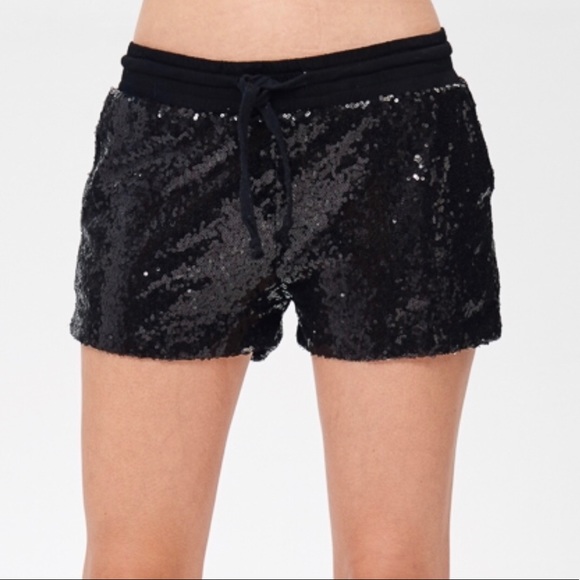 SEQUIN & POCKETS one Left - Picture 7 of 8